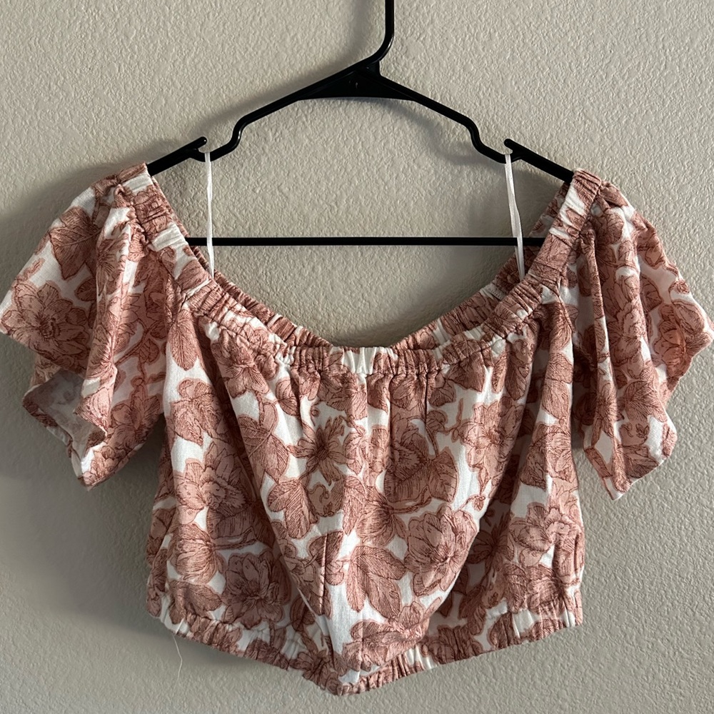 NWT Abercrombie Off-the-Shoulder Floral Shirt